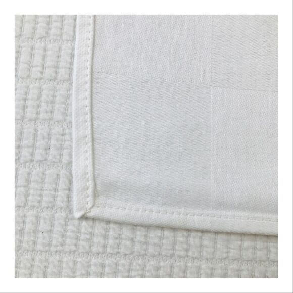 Vintage Set 11 White 100% Cotton Damask Cocktail Luncheon Napkins Hungary ~10.5” - Picture 6 of 10